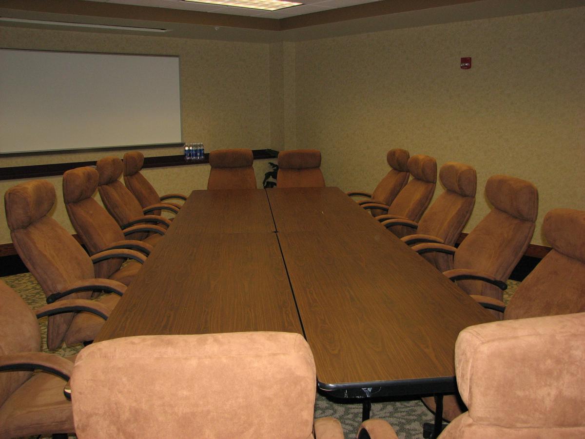 Chief Logan Lodge Hotel & Conference Extérieur photo